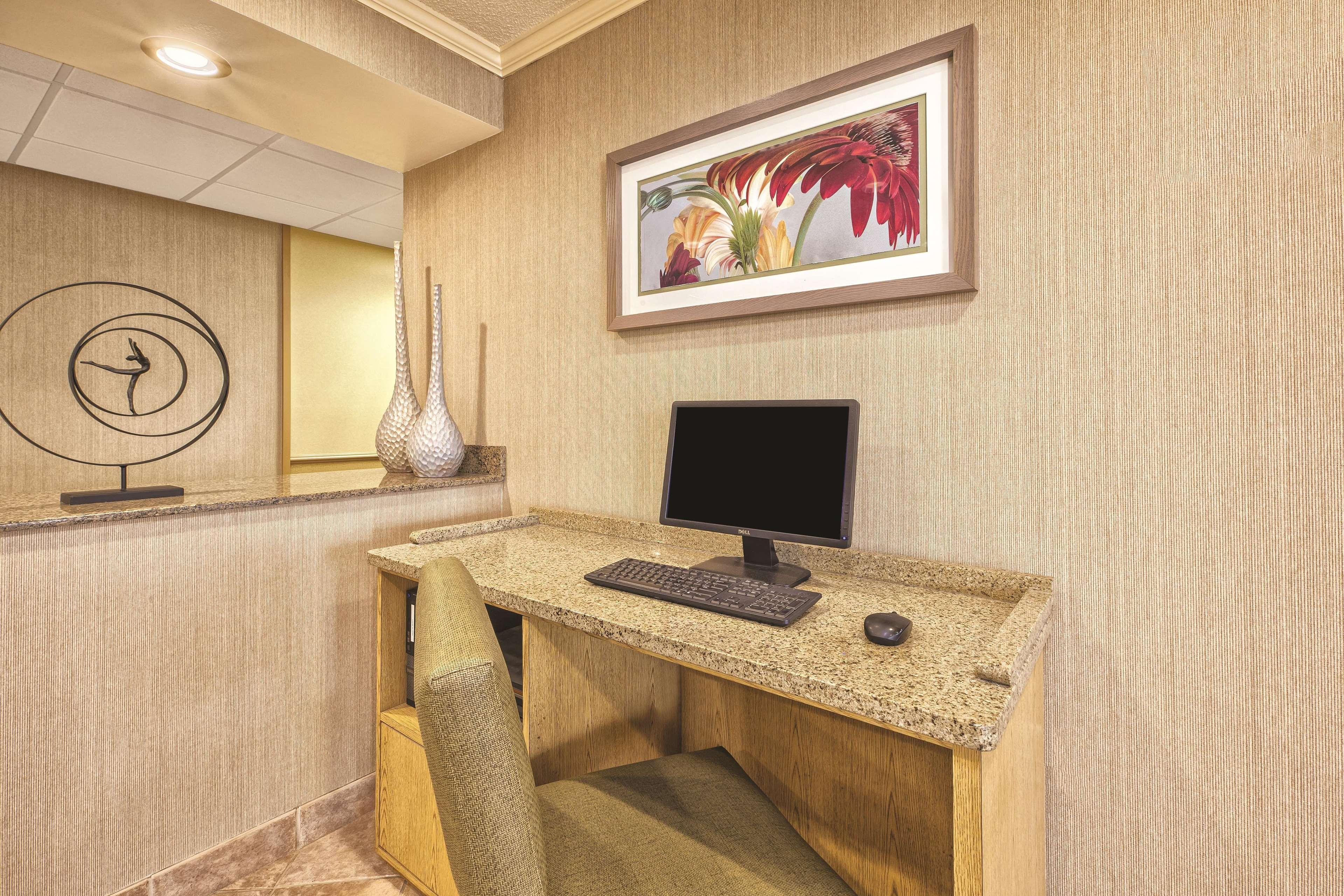 La Quinta By Wyndham Toledo Perrysburg
