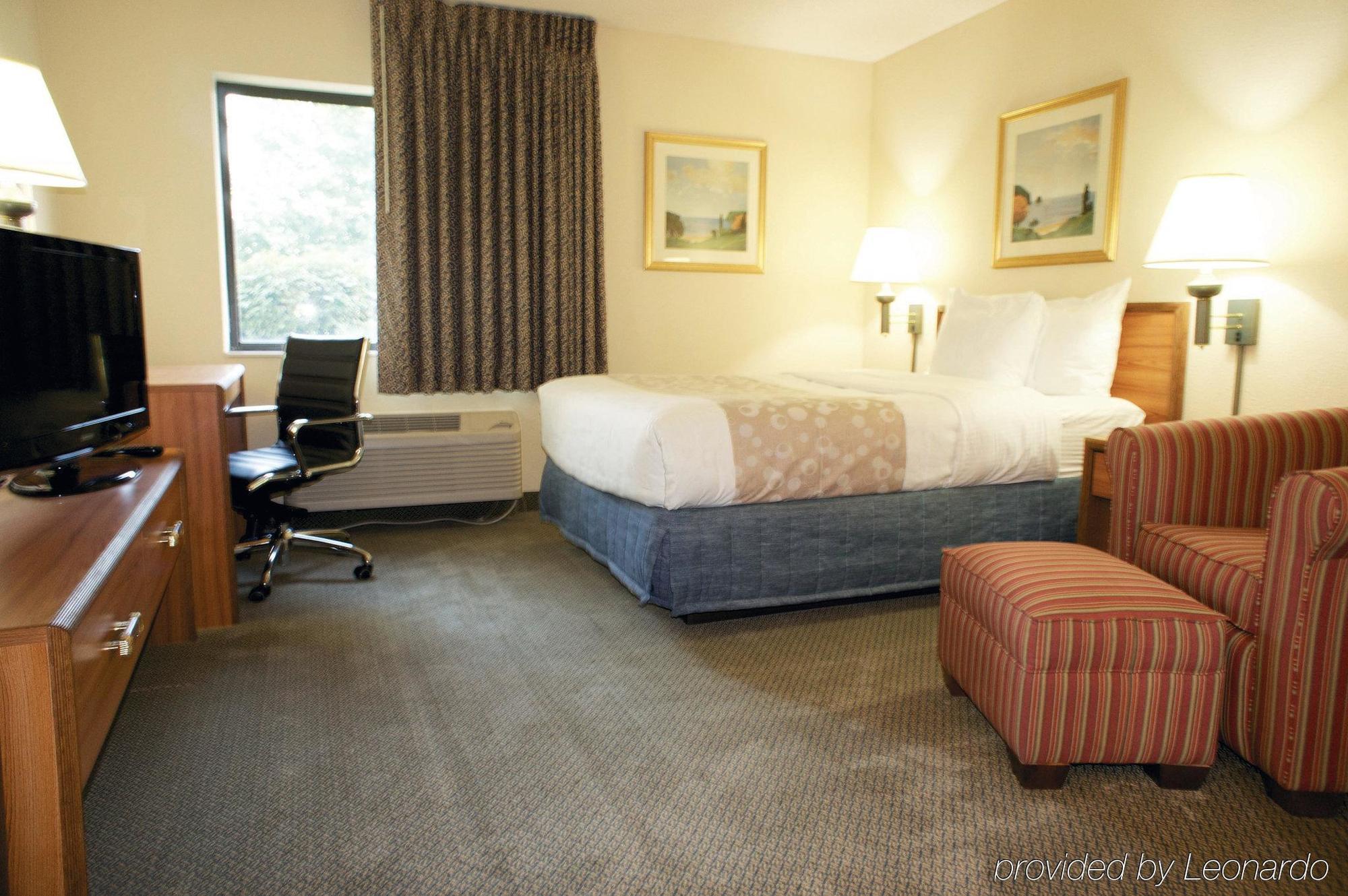 La Quinta By Wyndham Toledo Hotel